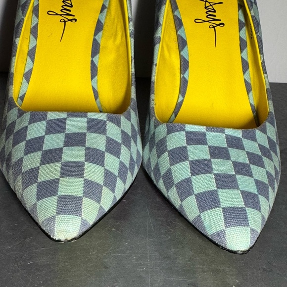 Taylor Says ‘YES’ High Heels Checkered Print Women’s size 8M - Picture 3 of 12